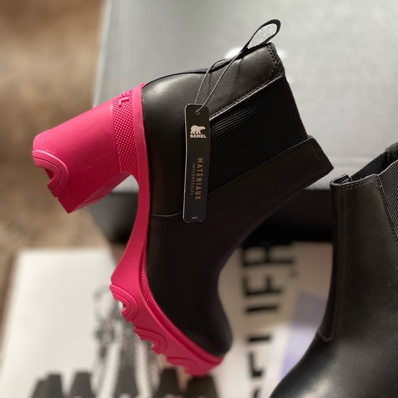 Sorel Brex Heel Chelsea Bootie - Picture 11 of 14